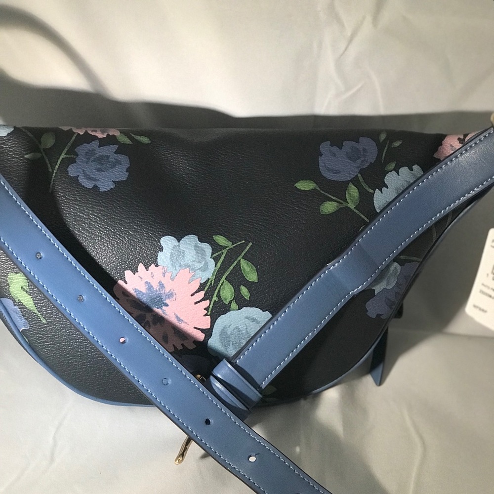 Coach Belted Bag With Painted Peony Print - Picture 8 of 8